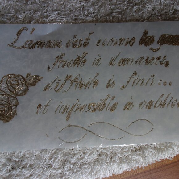 Dixie Belle Paint Script d'amour Français Stencil 25" x 13" - Picture 2 of 2